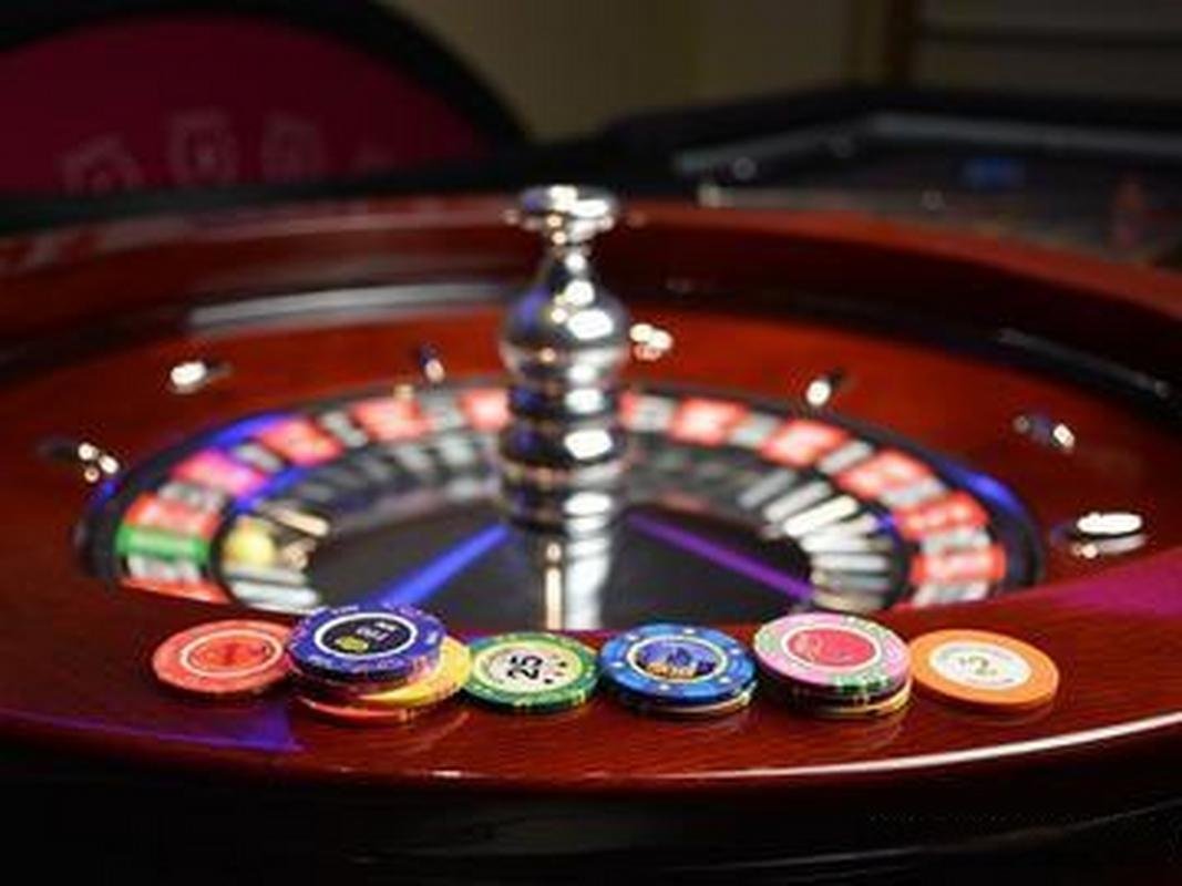 Layar login aplikasi naga 138 dengan pilihan sportsbook dan kasino langsung